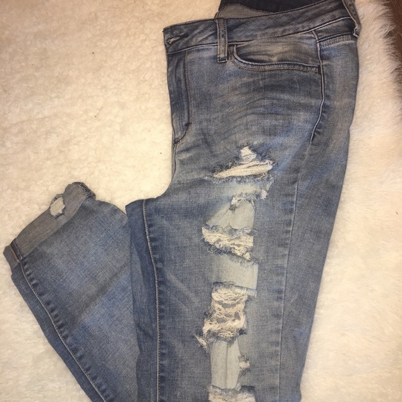 Distressed boyfriend jeans - Picture 4 of 6